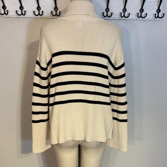 Gap Striped Cotton Turtleneck Sweater - Black and Cream size xs - Picture 5 of 7